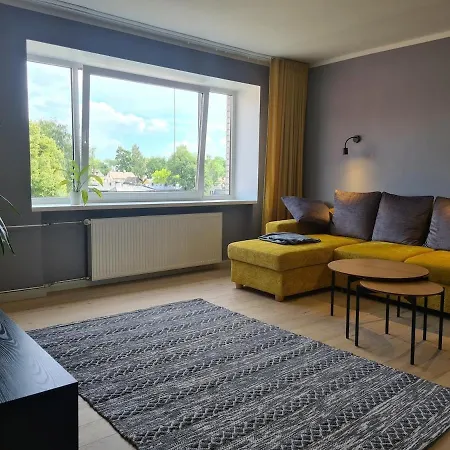 Spacious And Quiet 2br Lägenhet Tartu