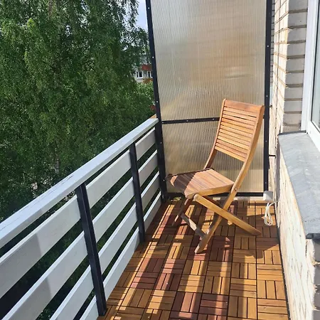 Spacious And Quiet 2br דירה *